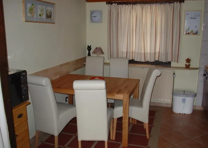 Type Robinson منتجع Ronshausen